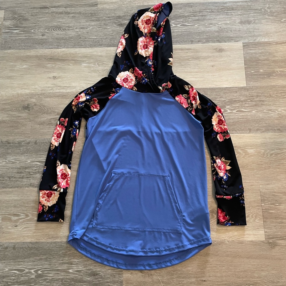 Lularoe Amber hoodie